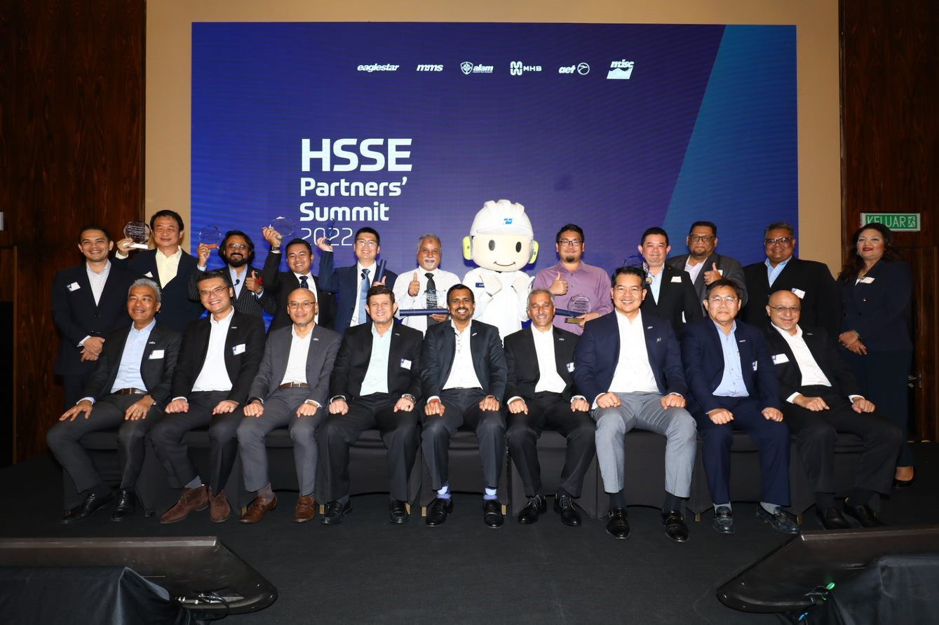 万邦重工荣获马来西亚国际航运公司(MISC)HSSE杰出贡献金奖
